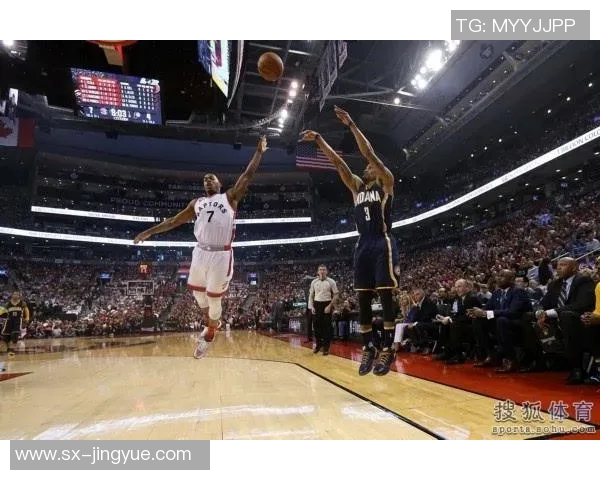 猛龙客场大胜步行者，洛瑞贡献22分10篮板